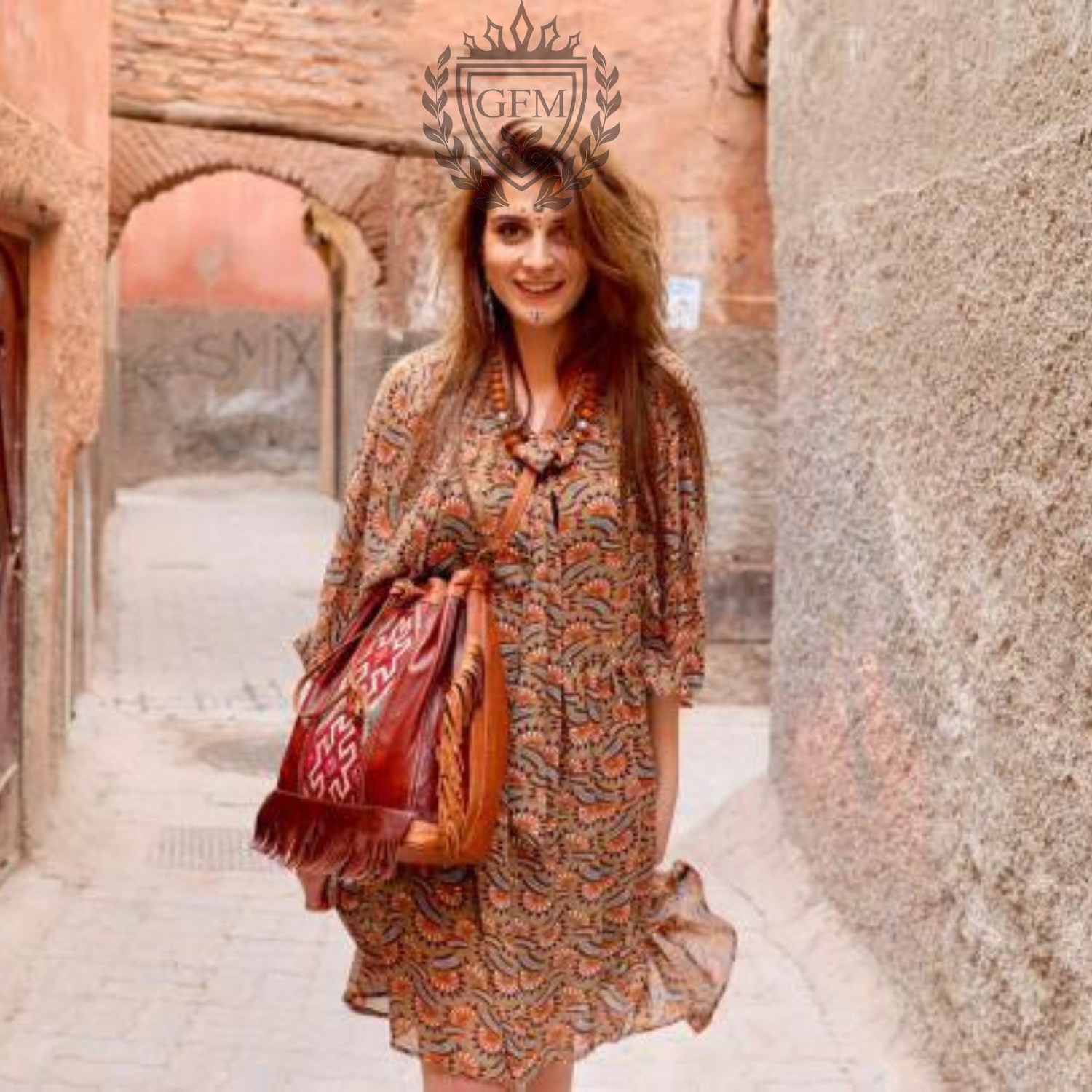 How to style your Moroccan leather bag for a bohemian look