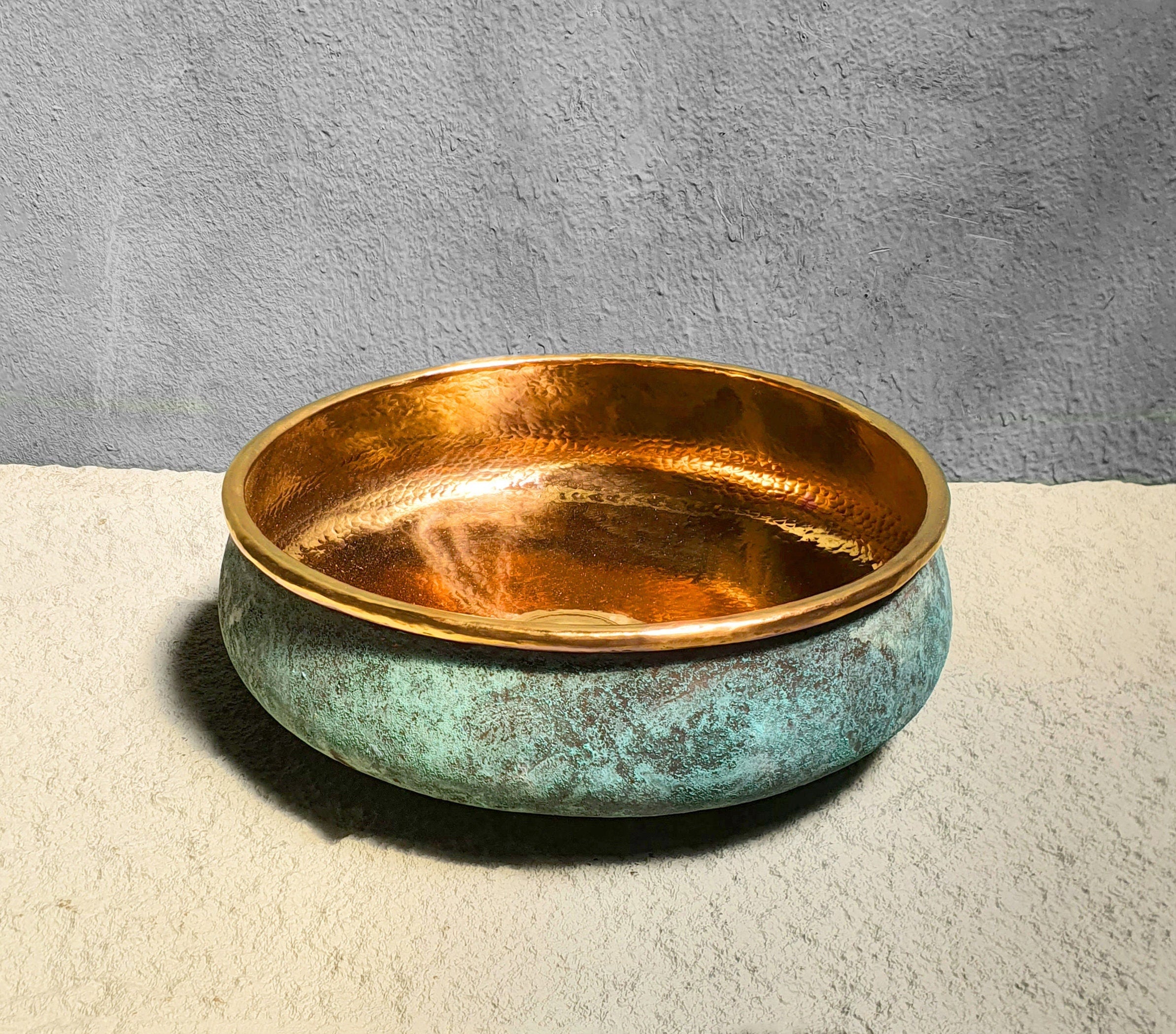 Green Patina Copper Bathroom Sink – Handcrafted Oxidized Round Washbasin – Solid Copper Vessel Sink