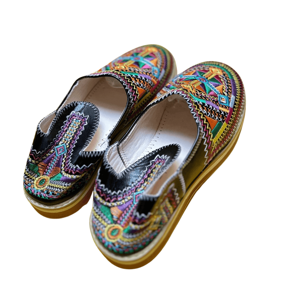 Handmade Berber Leather Shoes – Colorful Embroidered Motifs & All-Day Comfort