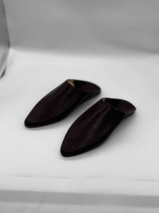 Handmade Moroccan Leather Slippers – Black Babouche for Women & Men – Comfortable Flat Shoes for Casual Wear & Gifts