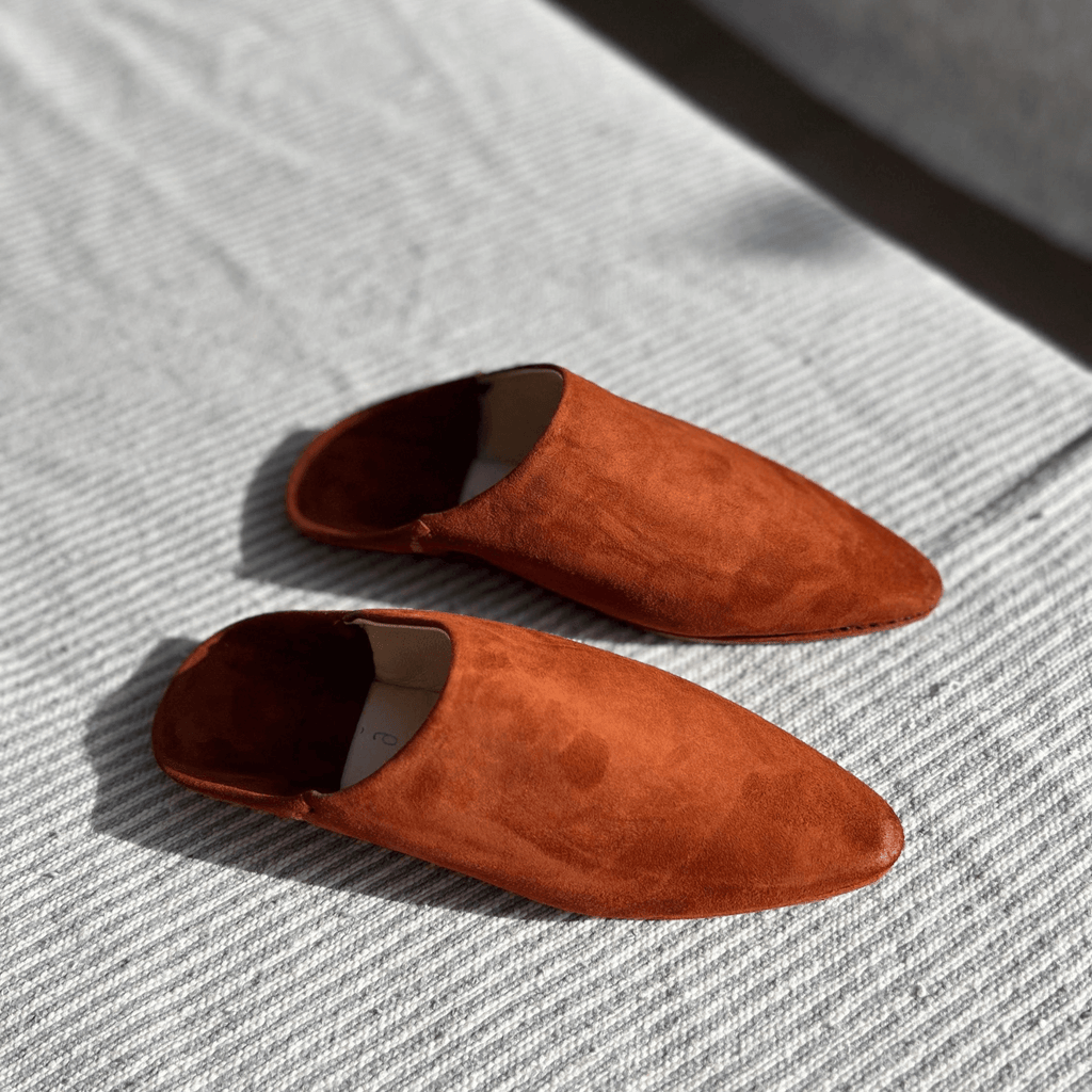 Moroccan Pointed-Toe Suede Babouches – Handmade Indoor & Outdoor Slippers – All Colors Available