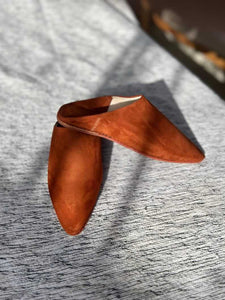 Moroccan Pointed-Toe Suede Babouches – Handmade Indoor & Outdoor Slippers – All Colors Available