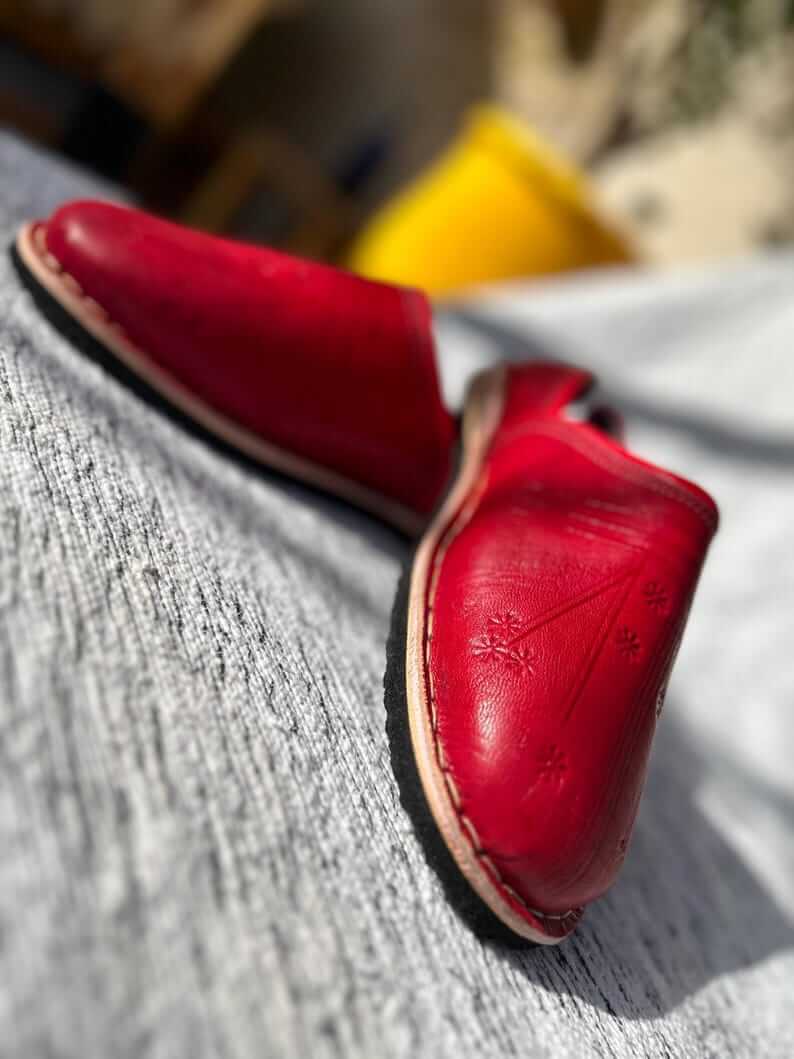 Unisex Slippers for Men & Women | All Sizes & Colors Available