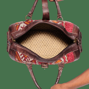 Vintage-Inspired Large Carpet Bag - Stylish and Roomy for All Your Travel Needs