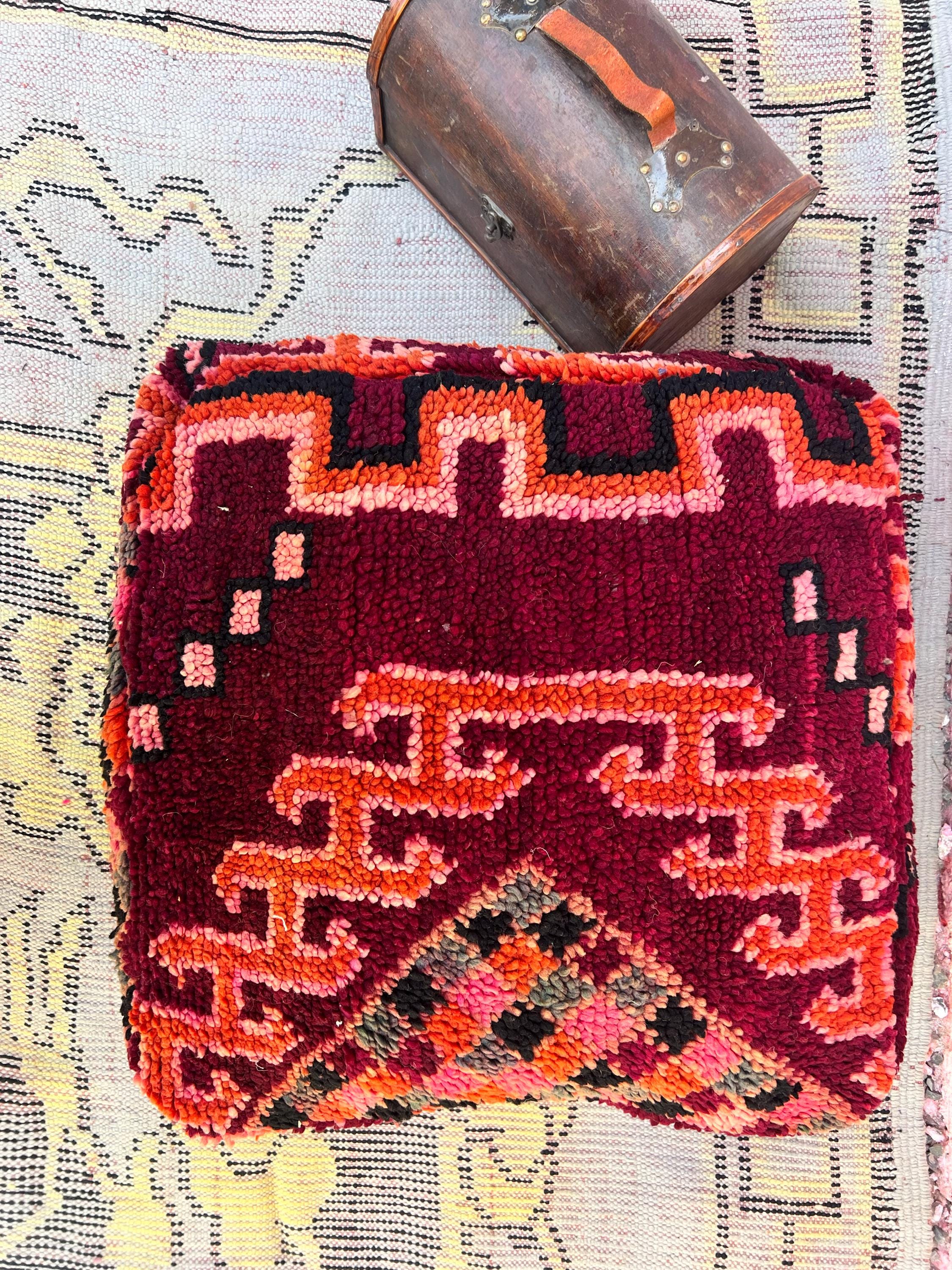 pouf Handwoven Berber Kilim 60x60 Moroccan pouf- Bohemian Decor - pouf cover - Shaggy Wool Floor Cushion - Berber Pillow-vintage moroccan