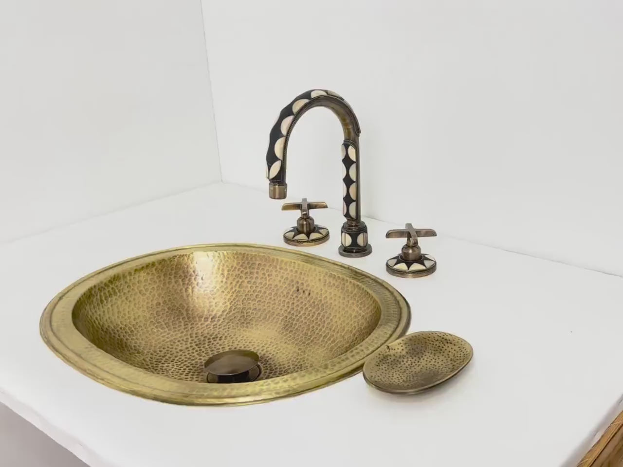 Brass Faucet with Sink – Vintage Bronze Bathroom Set | Handcrafted Elegance