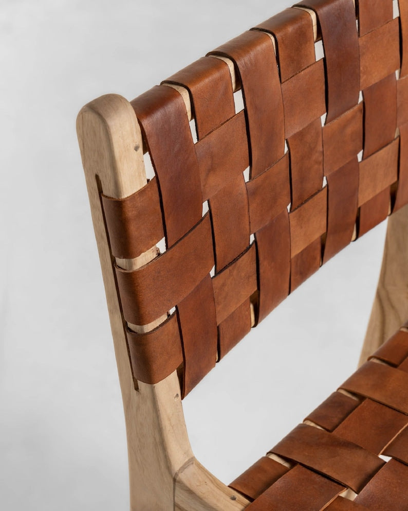 BAR Chair In Wood and Genuine Leather Woven