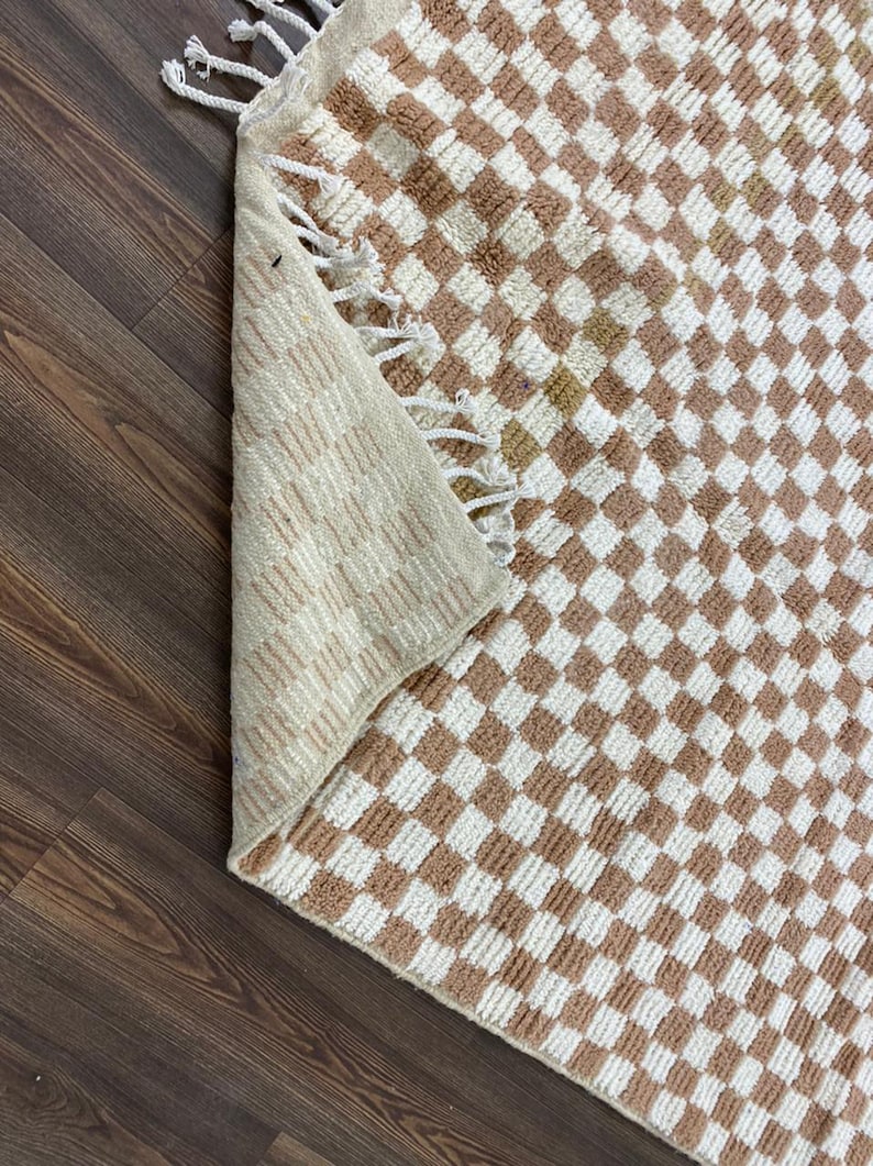 Cream and White Checkered Design - Soft Moroccan Berber Wool Shag Rug