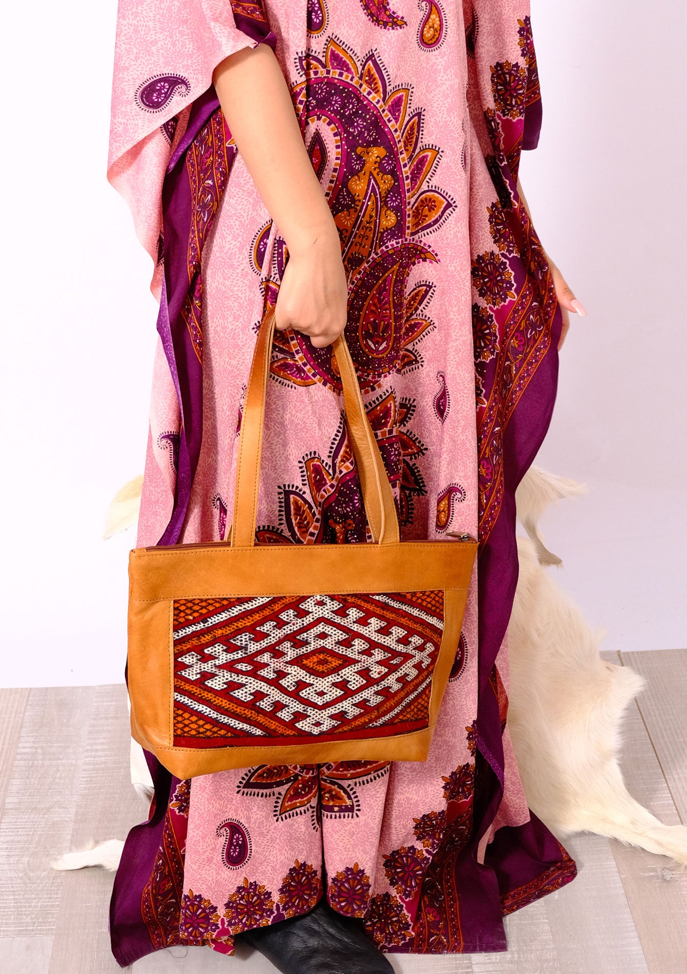 GFM | kilim Handbag - GFM -giftsfrommorocco-morocco leather