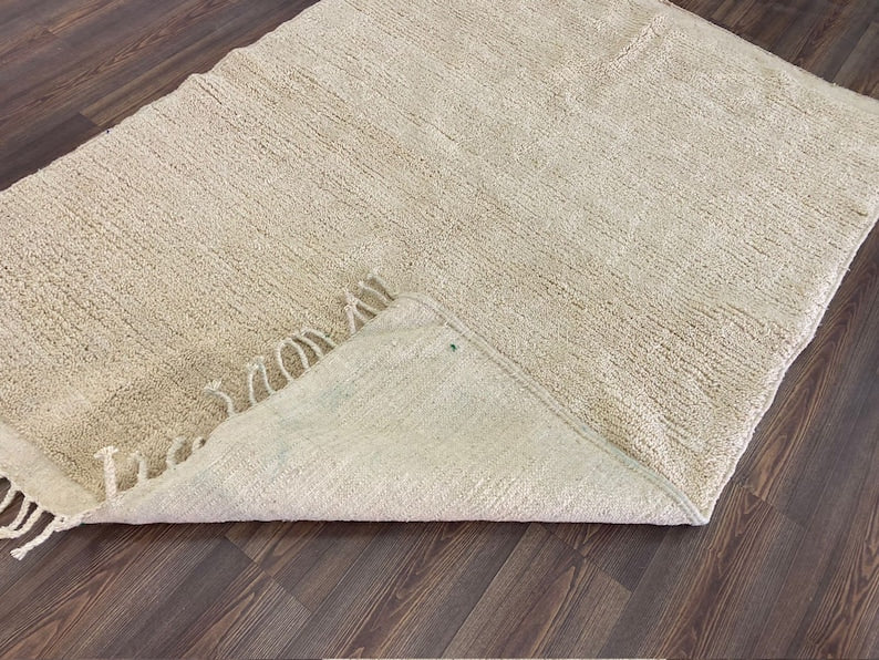 Moroccan rug Off-white, Solid rug, Plain rug, Solid Moroccan plain rug