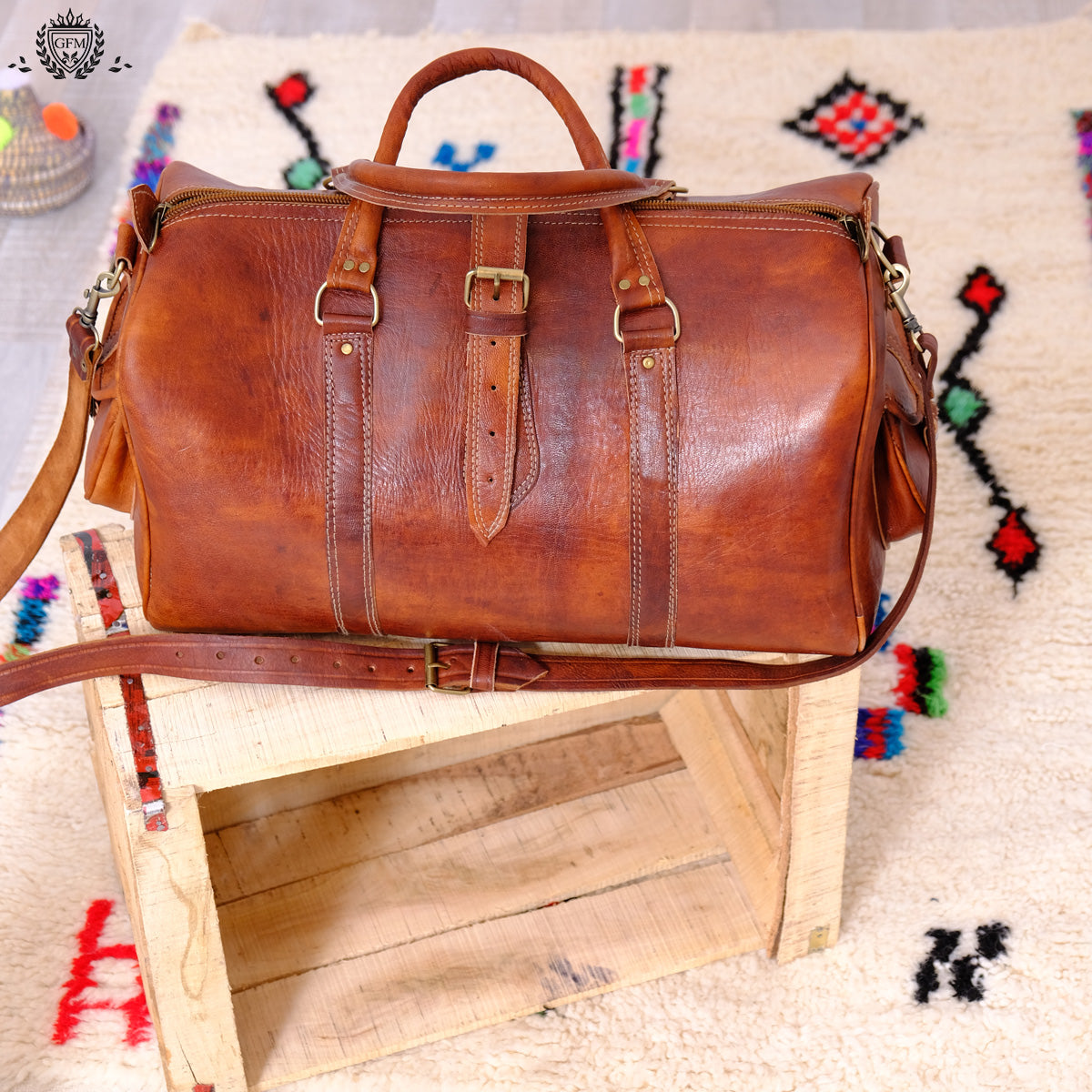 Handmade Chic Weekender Bag - GFM -giftsfrommorocco-morocco leather